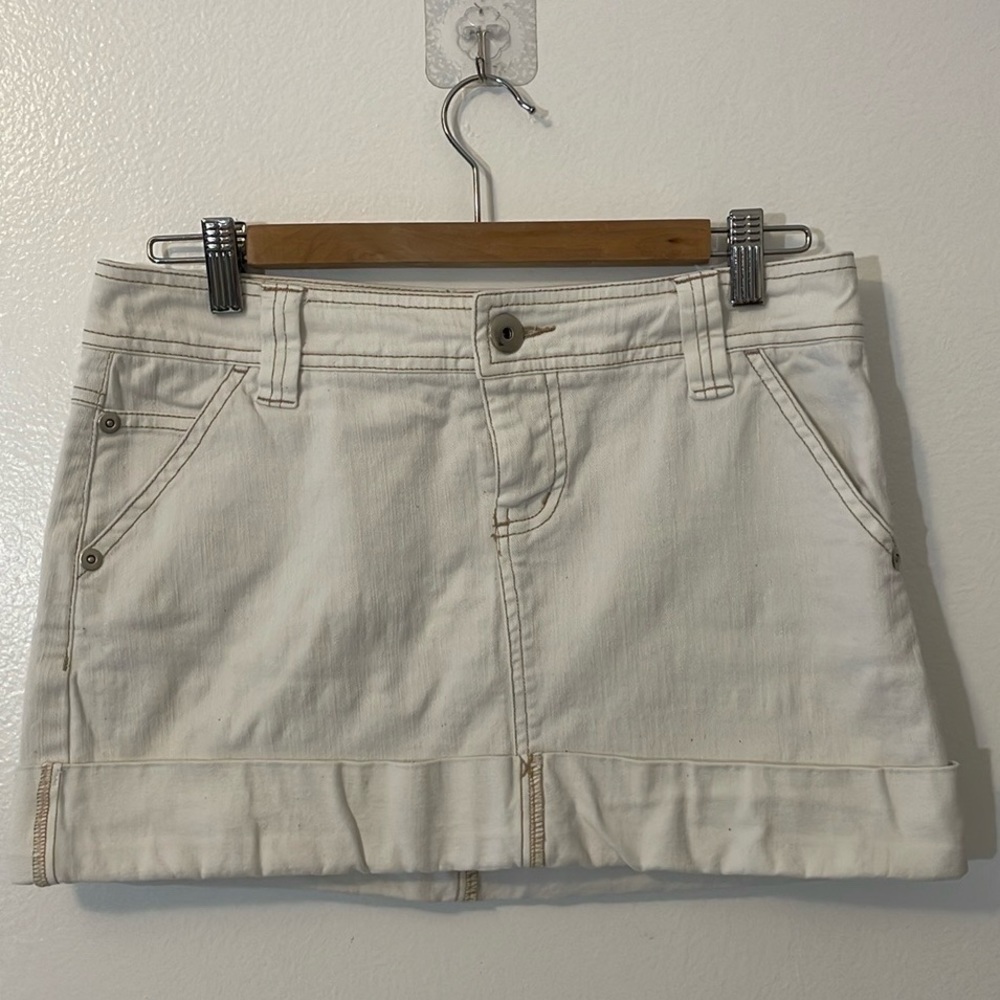Personal Identity white denim skirt size 5 has shorts look